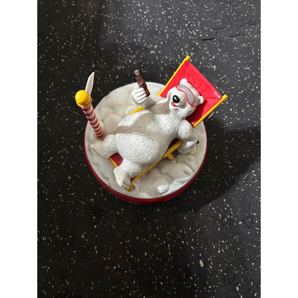 Coca-Cola Polar Bear Animated Alarm Clock 1995 Red White Plastic Decor